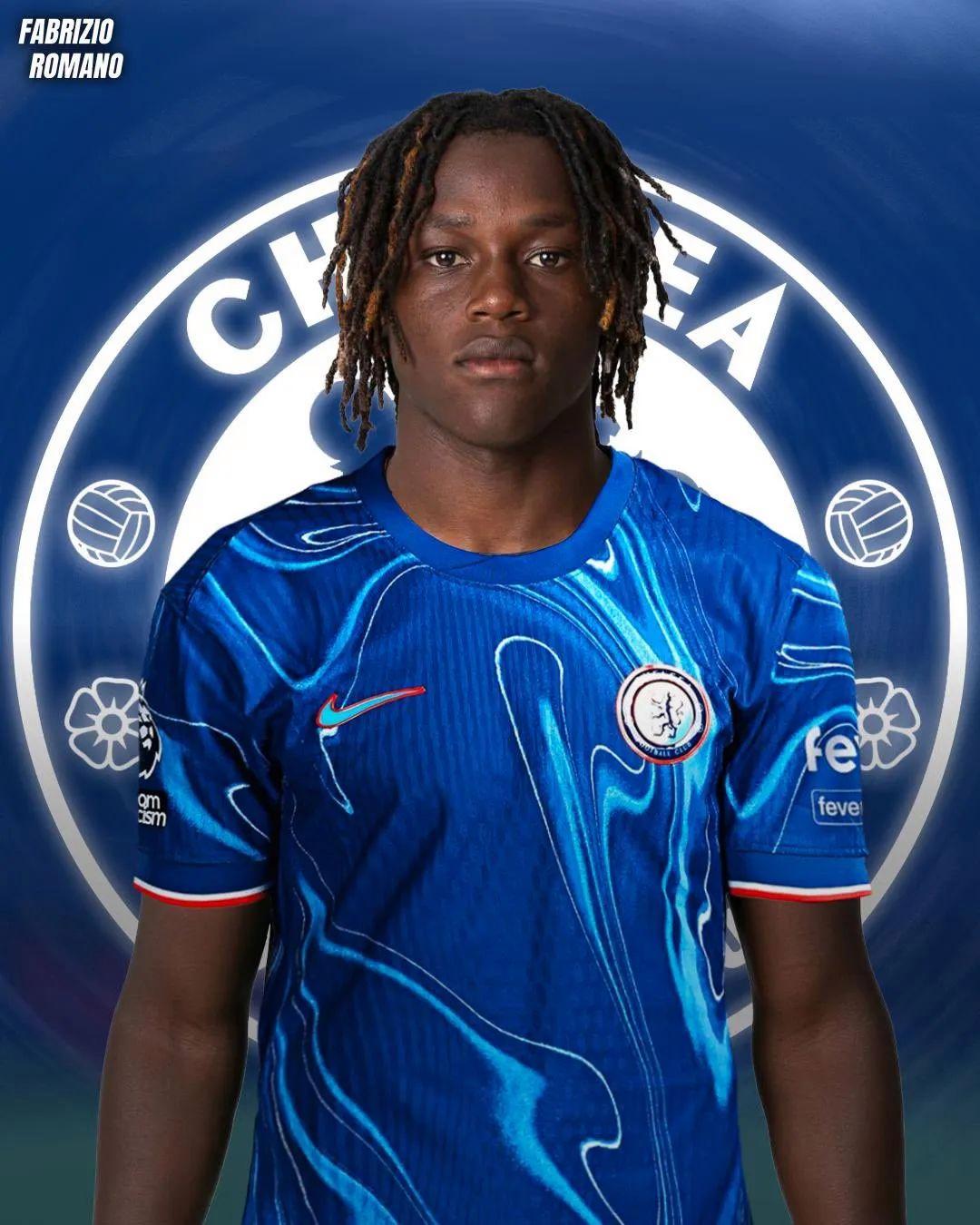 爱游戏-切尔西新星崭露头角，未来或成球队顶梁柱，技术经验商品.-爱游戏