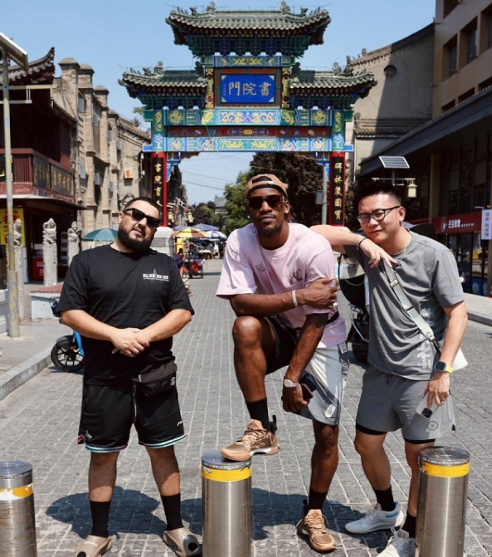 爱游戏-包含里尔训练开放日；赛前伤情更新引欢呼；欧超杯在即；数据趋势出现新变化的词条-爱游戏